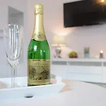 With 2 Bedrooms Σπίτι διακοπών Carolinensiel