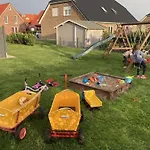 With 2 Bedrooms Carolinensiel