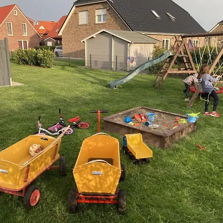 With 2 Bedrooms Carolinensiel
