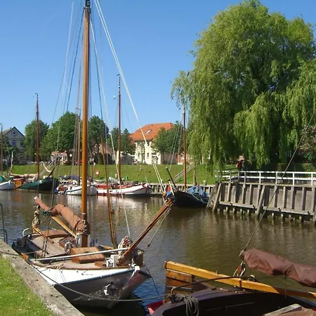 With 2 Bedrooms Carolinensiel
